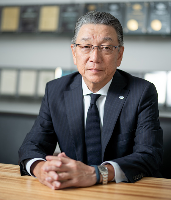 代表取締役　開出　昭